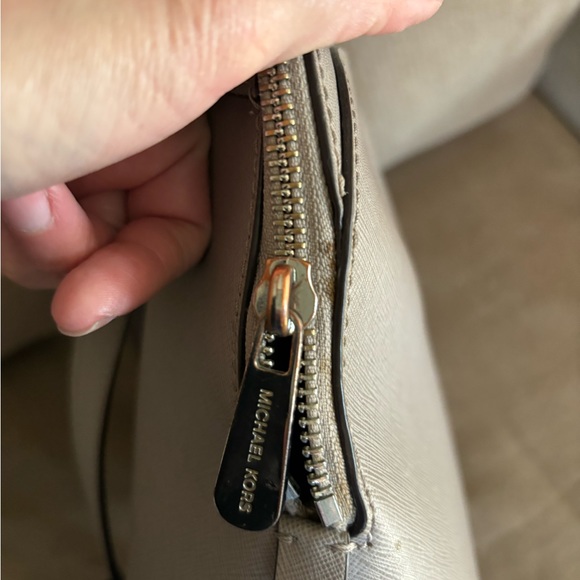 Michael Kors backpack and wallet set - Picture 4 of 4